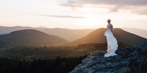 Deerwoode Reserve | bride, mountain, sunset