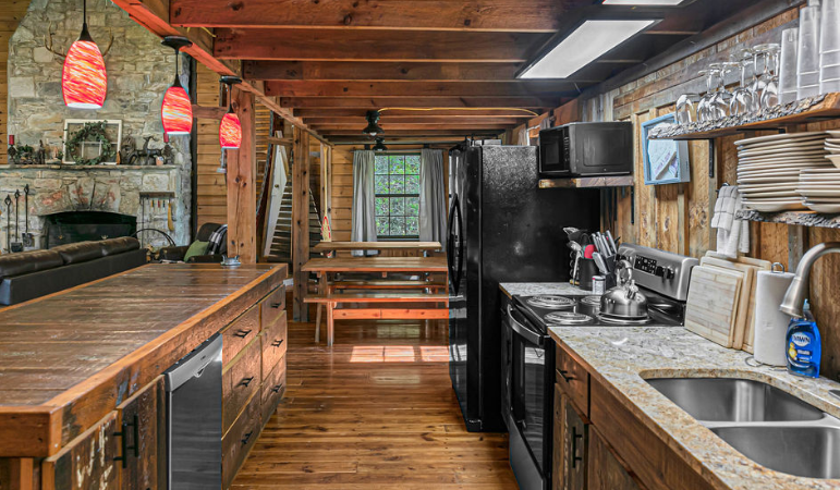 Kitchen Improvements at Coyote Lodge Deerwoode Reserve